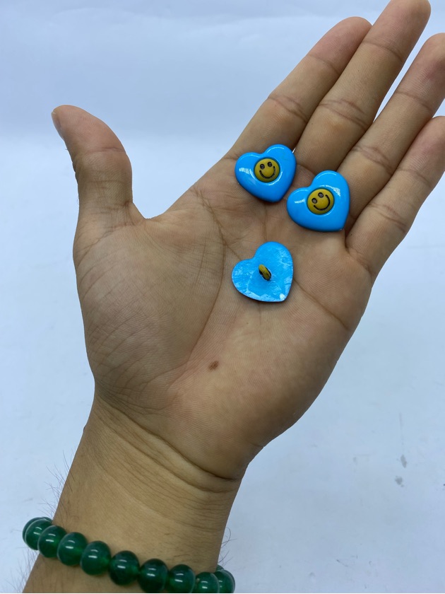 Apliques botões plástico