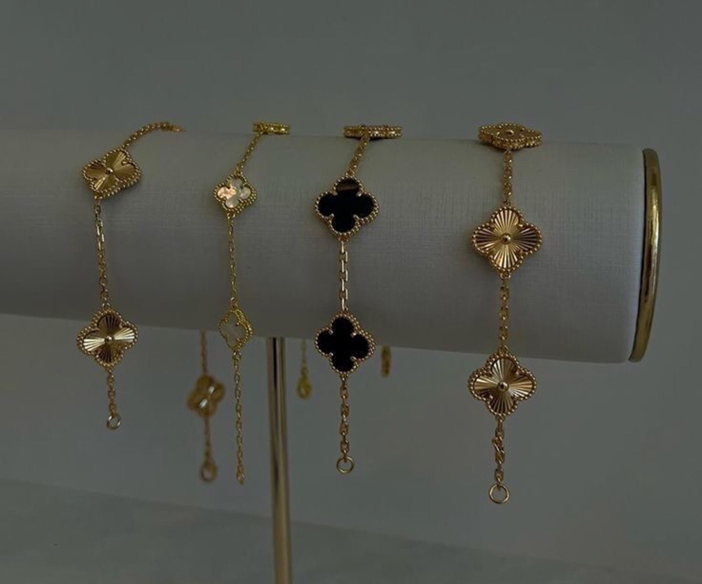 Pulseira trevo negro - Semijoia ouro 18k