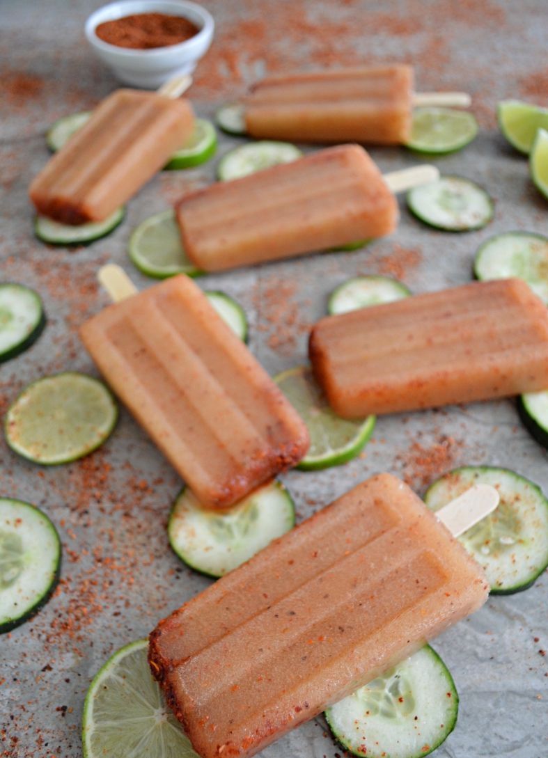 Paleta Grande de Tamarindo con Chamoy