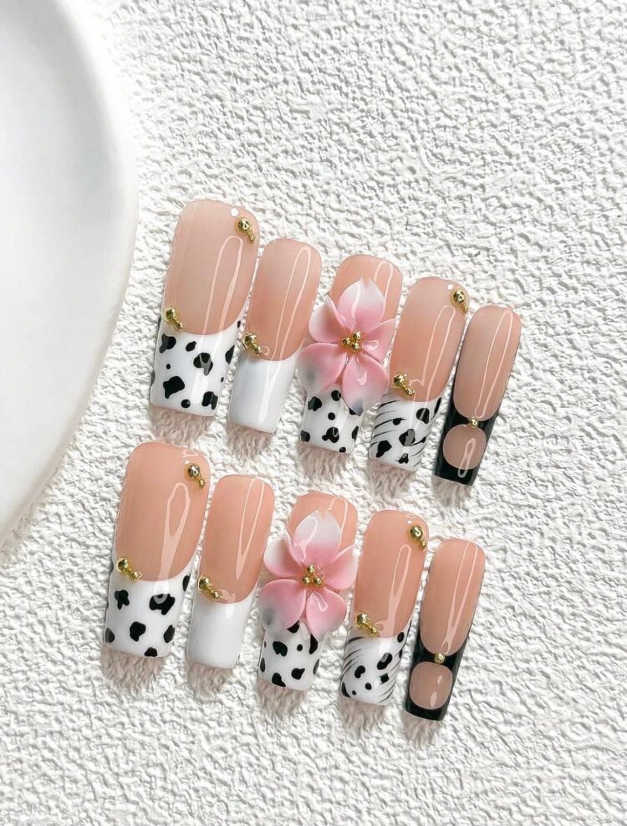 3D Handmade Cow Print and Floral Press On Nails