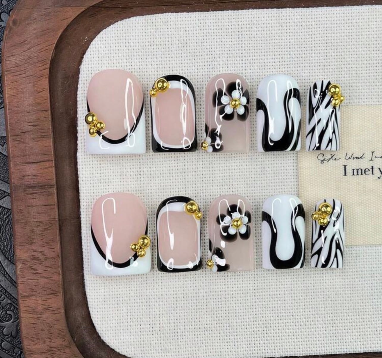 3D Handmade Black and White Floral Press On Nails