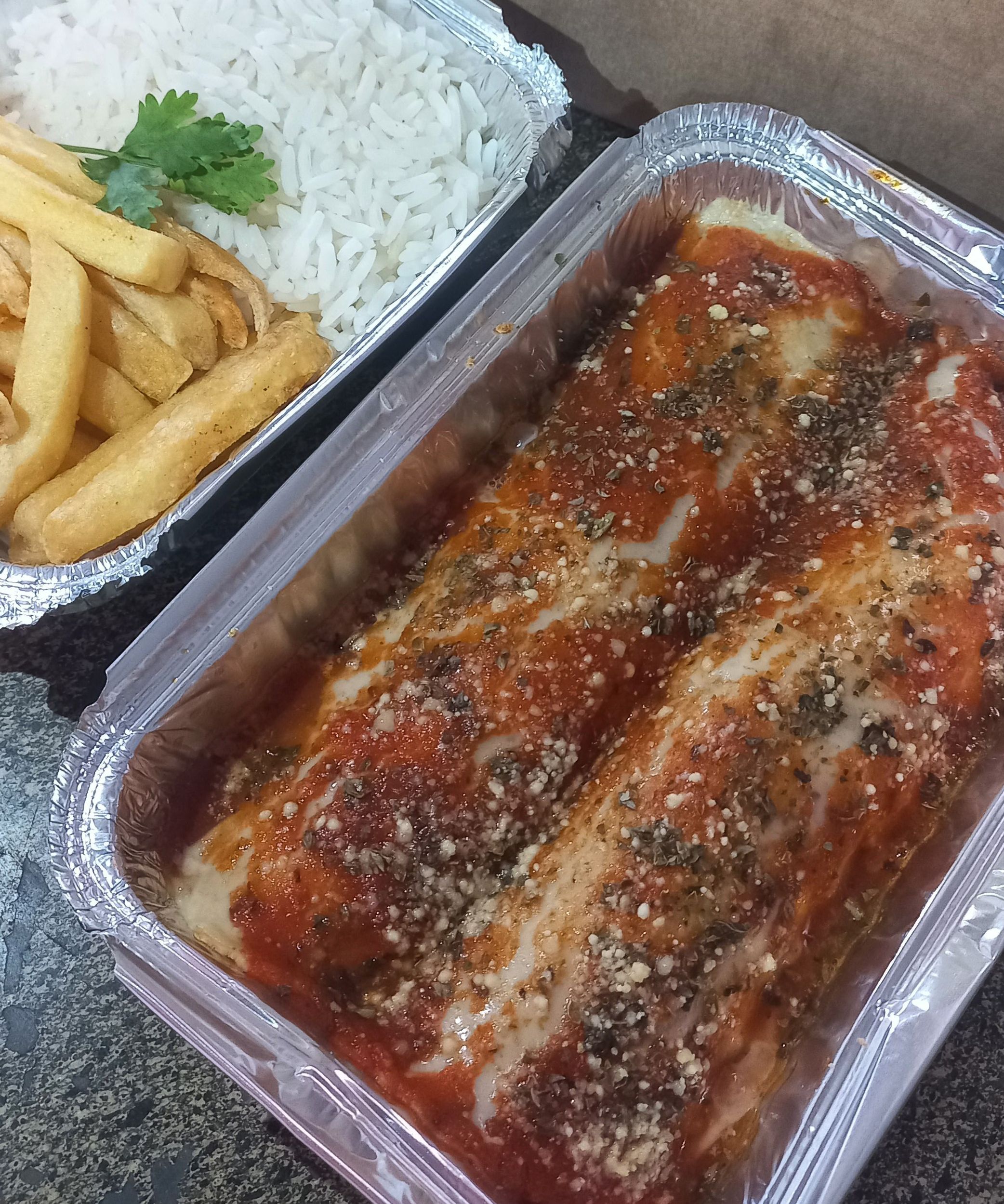 Panquecas + arroz + fritas