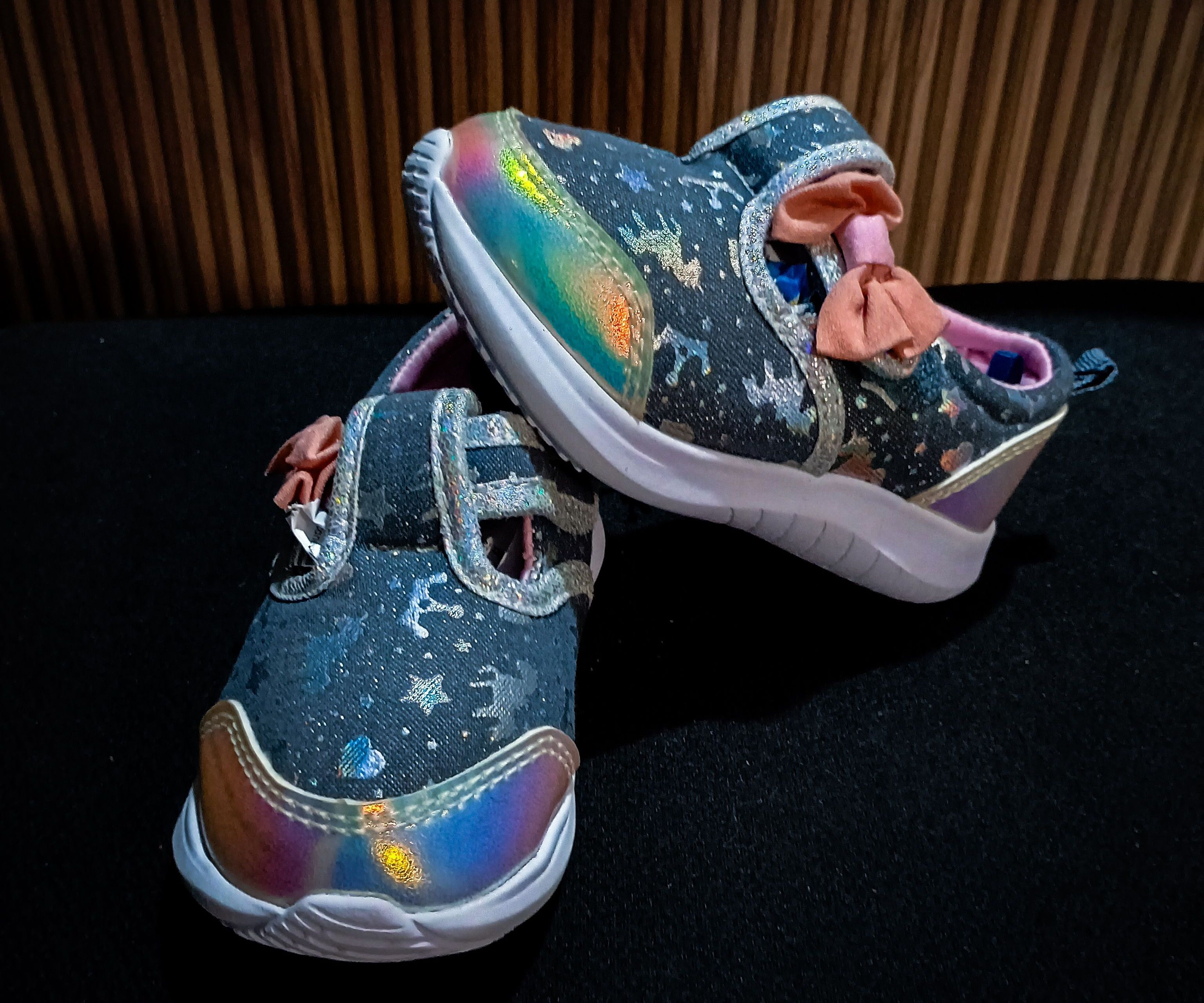 GRAN PROMOCIÓN 5 Pares Wonder Nation 18 Meses : ¡Brillos y Ternura!