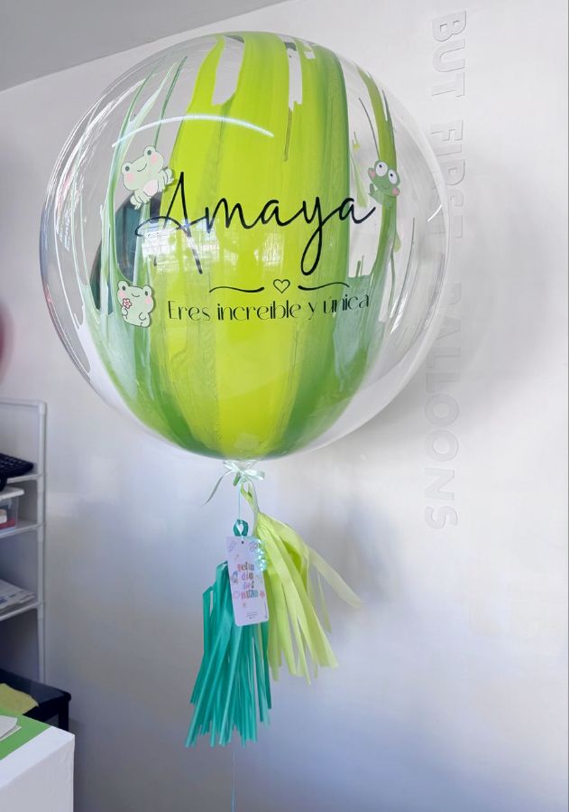 Globo burbuja personalizado de cumpleaños inflado con helio green frog