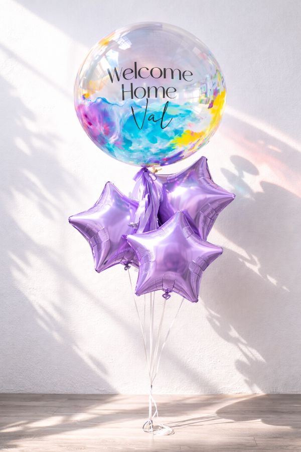 Bouquet Rainbow. Arreglo de globo burbuja con helio personalizados de cumpleaños.