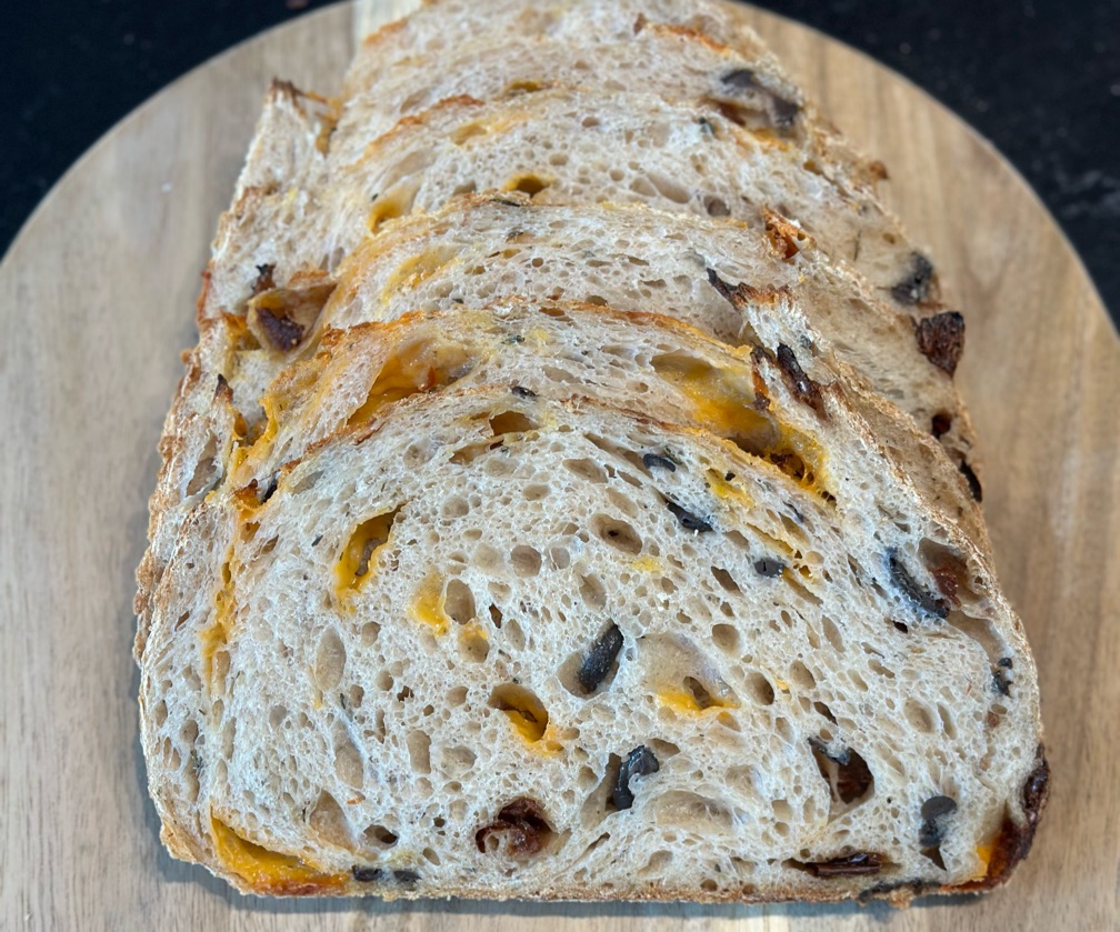 Black Olives, Sun-dried Tomatoes, Rosemary, Italian Herbs & Leicester Cheese Semi-Wholewheat Sourdough Loaf (Regular)