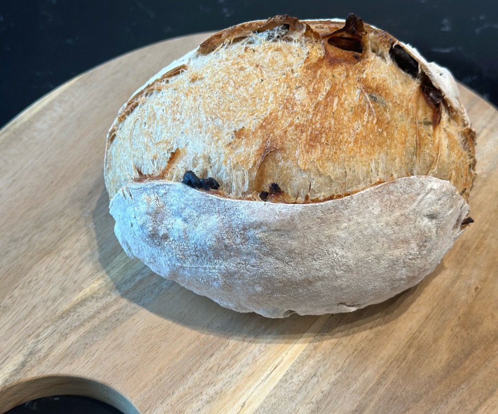 Black Olives, Sun-dried Tomatoes, Rosemary & Italian Herbs Semi-Wholewheat Sourdough Loaf (Mini)