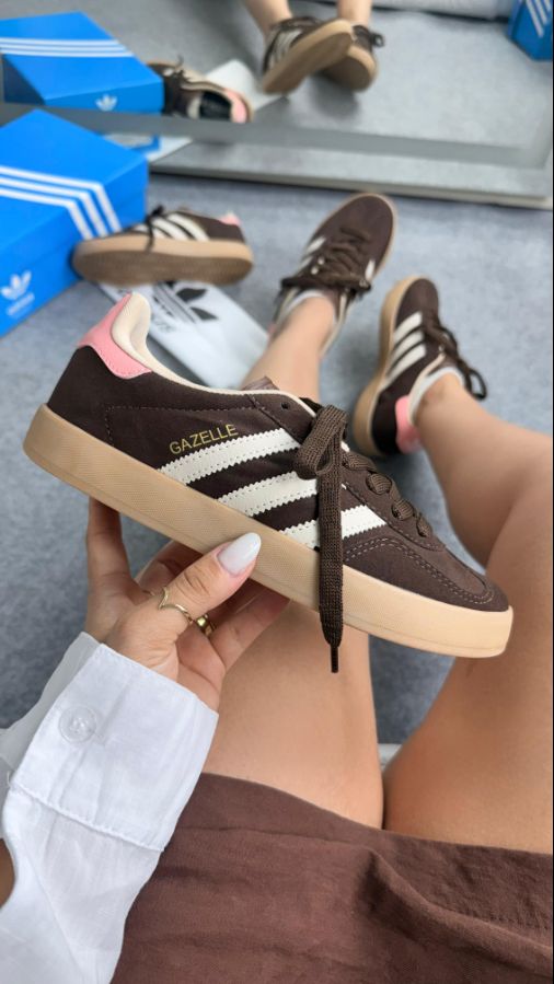 Adidas Gazelle Premium Preto/Branco Feminino - Disponível 34 AO 39