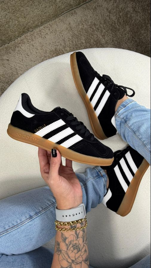 Adidas Gazelle Couro Camurça Feminino Preto/Branco Solado emborrachado Caramelo