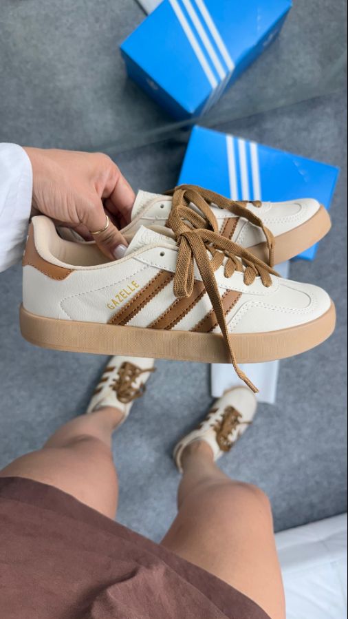 Adidas Gazelle Premium Bege/Caramelo Feminino - Disponível 34 AO 39