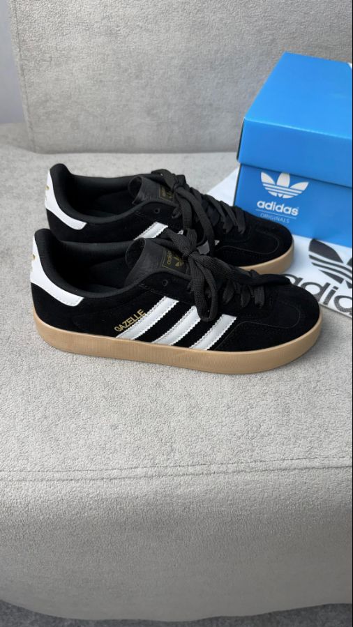 Adidas Gazelle Premium Preto/Branco Feminino - Disponível 34 AO 39
