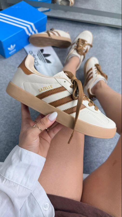 Adidas Gazelle Premium Bege/Caramelo Feminino - Disponível 34 AO 39
