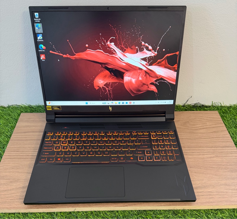 💻🧑🏻💻 Acer Nitro V16.