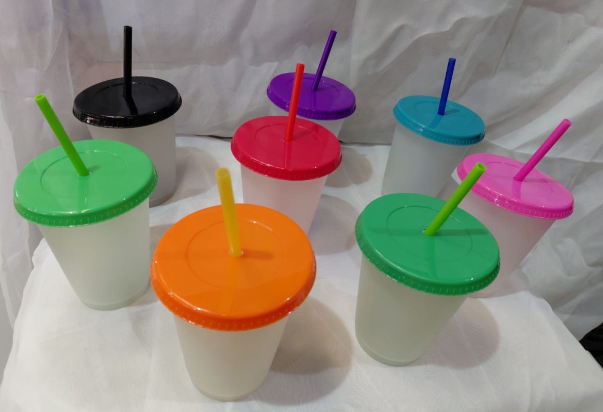 Vaso plastico con tapa VERDE CLARO
