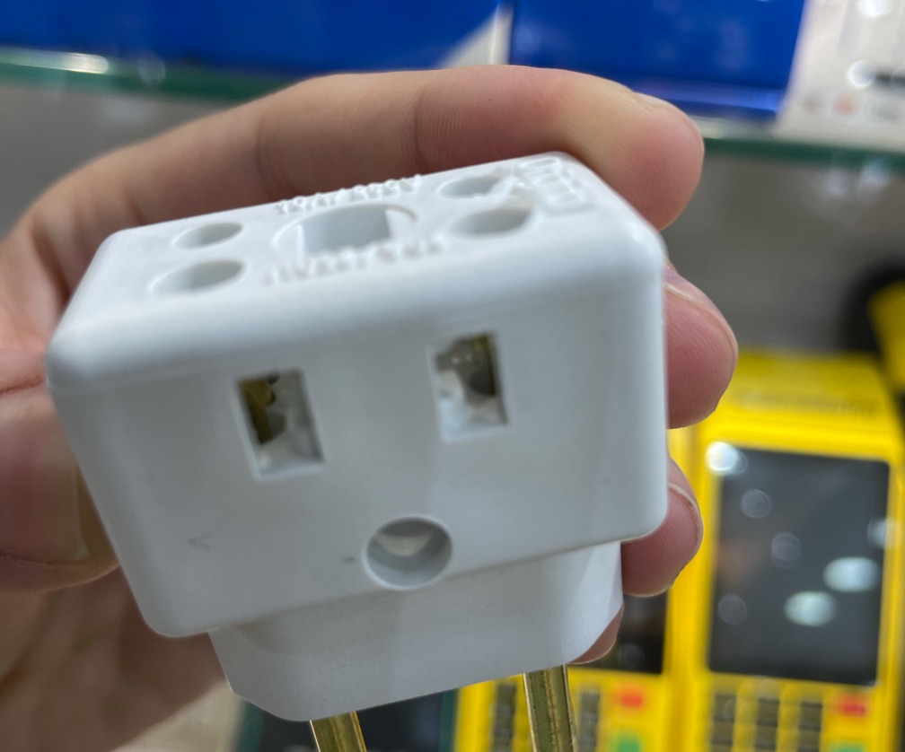 Adaptador de tomada