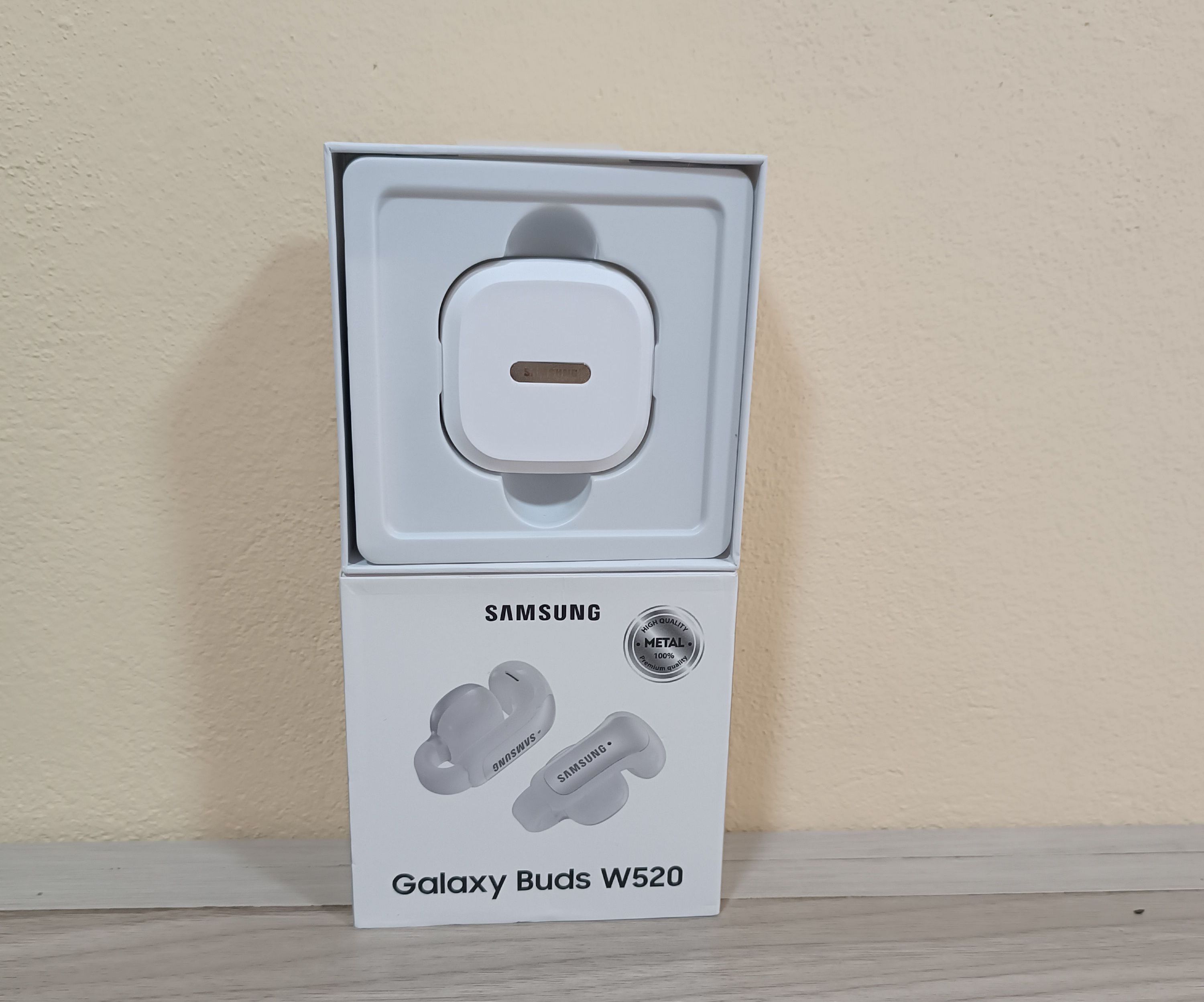 Audífonos Bluetooth Samsung Galaxy Buds W520