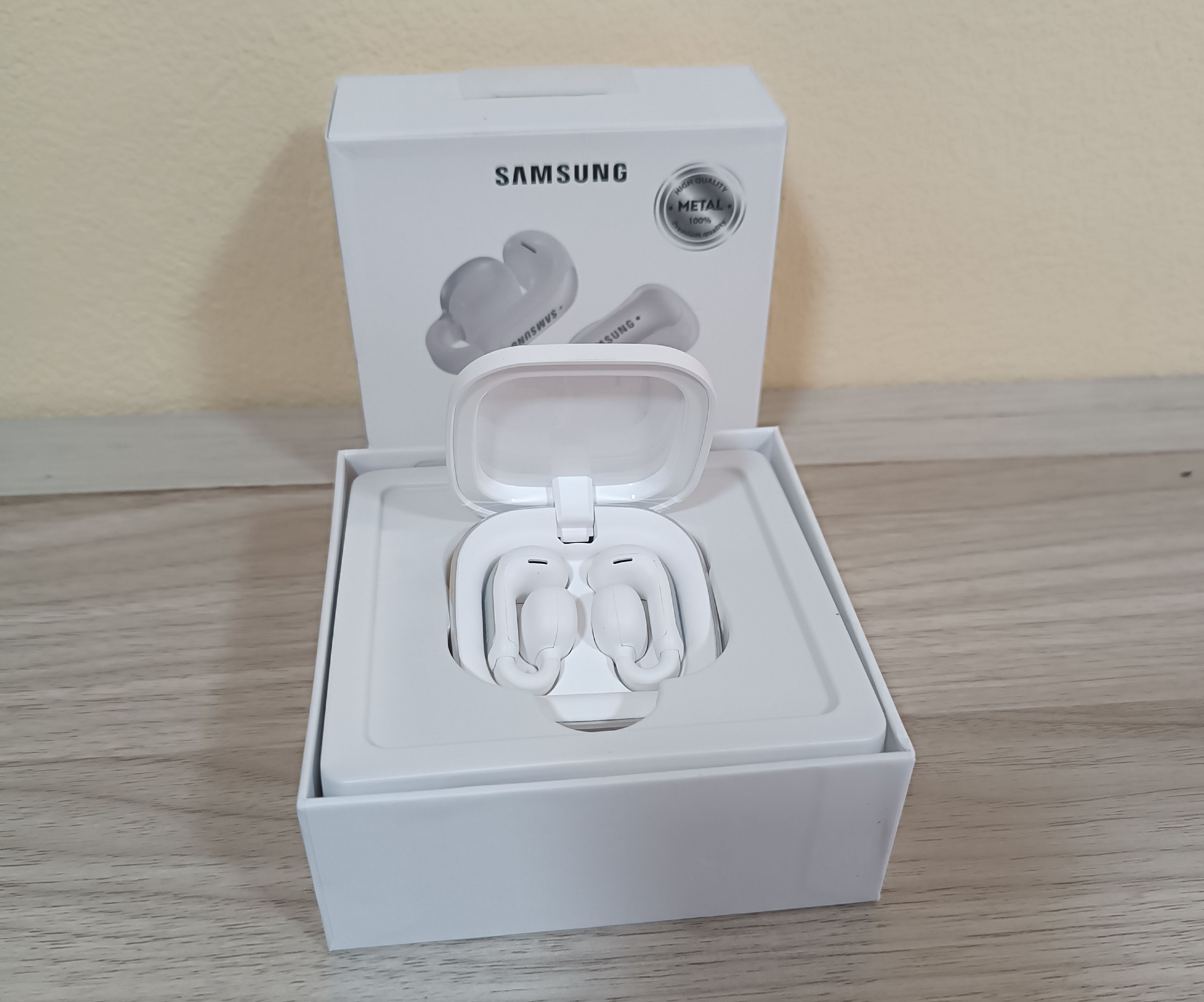 Audífonos Bluetooth Samsung Galaxy Buds W520