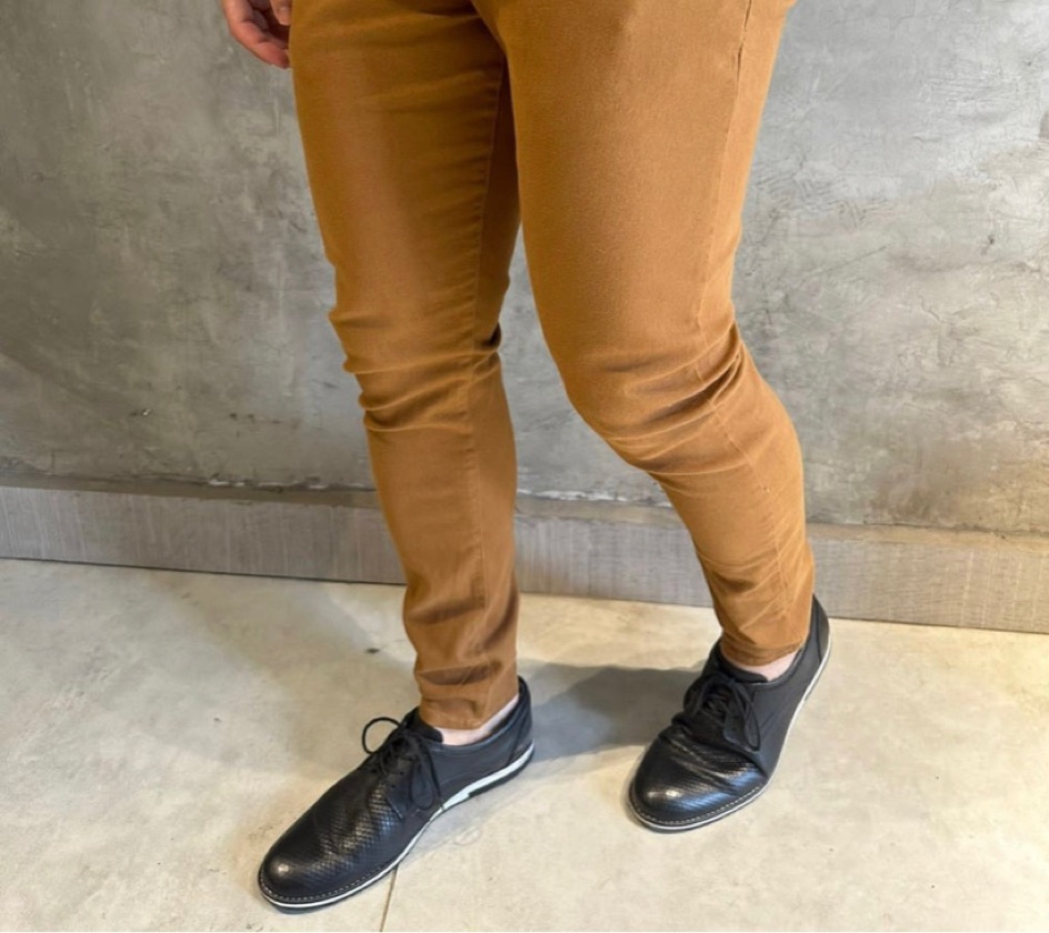 Calça Alfaiataria Sarja Marrom