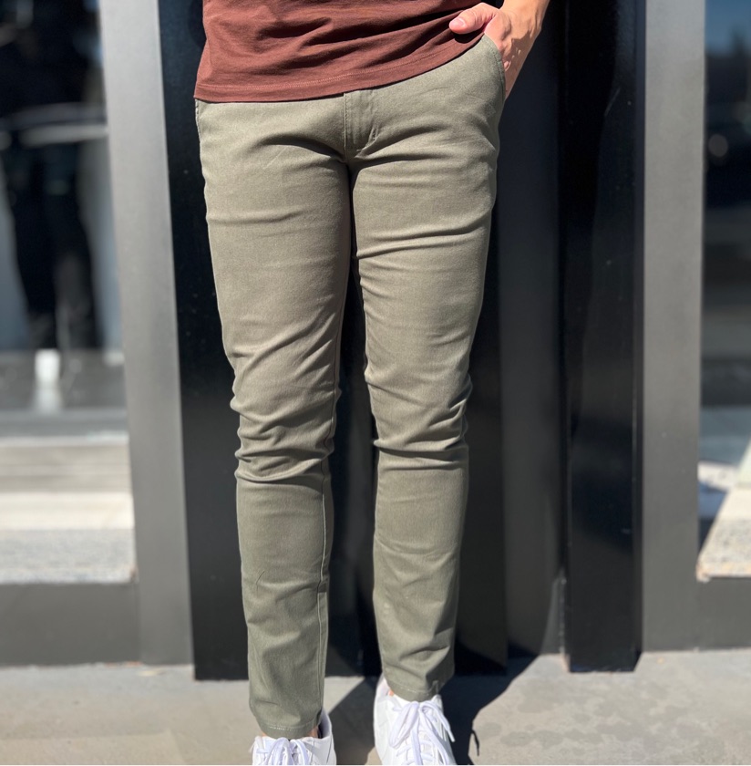 Calça Chino Slin Sibra Verde Musgo