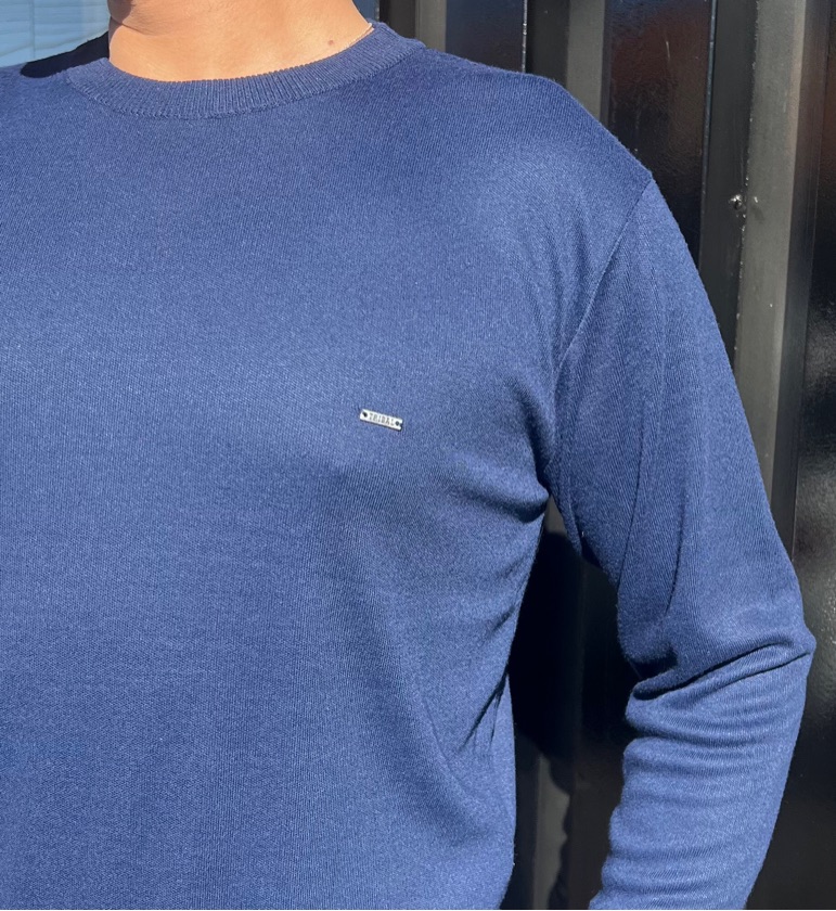 Blusa Fio Decote Azul Marinho