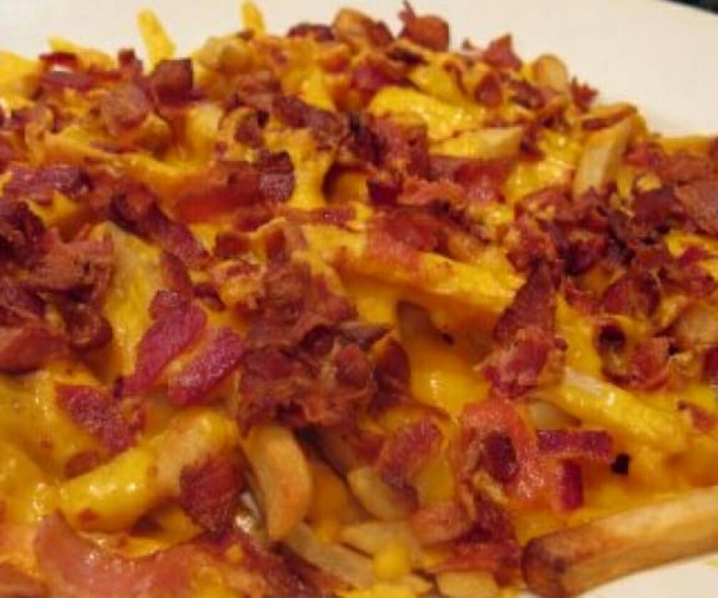 Bacon cheese fries