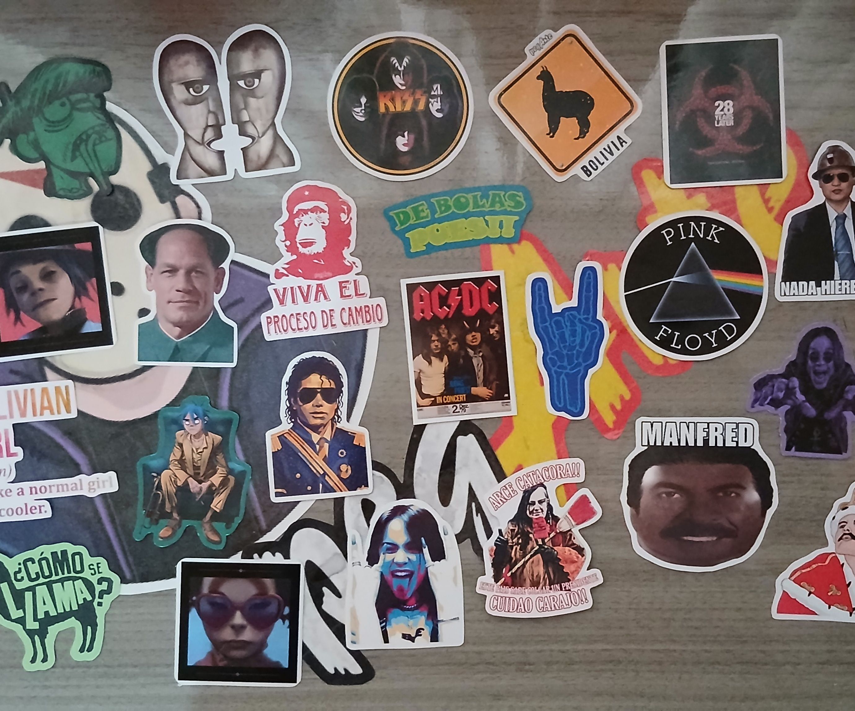 VARIEDAD DE STICKERS