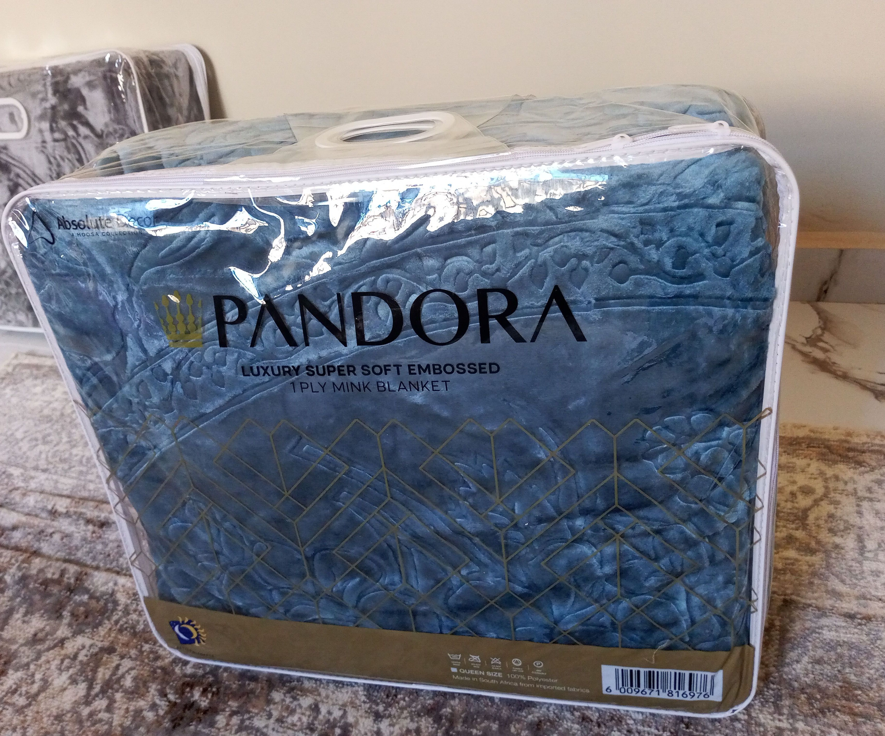 Blanket Pandora