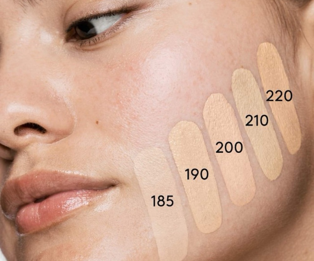 Base de maquillaje hidratante de larga duración Soft'Lit Naturally Luminous 190 cálido