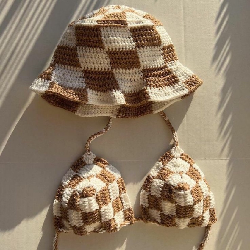 BIKINI + GORRO