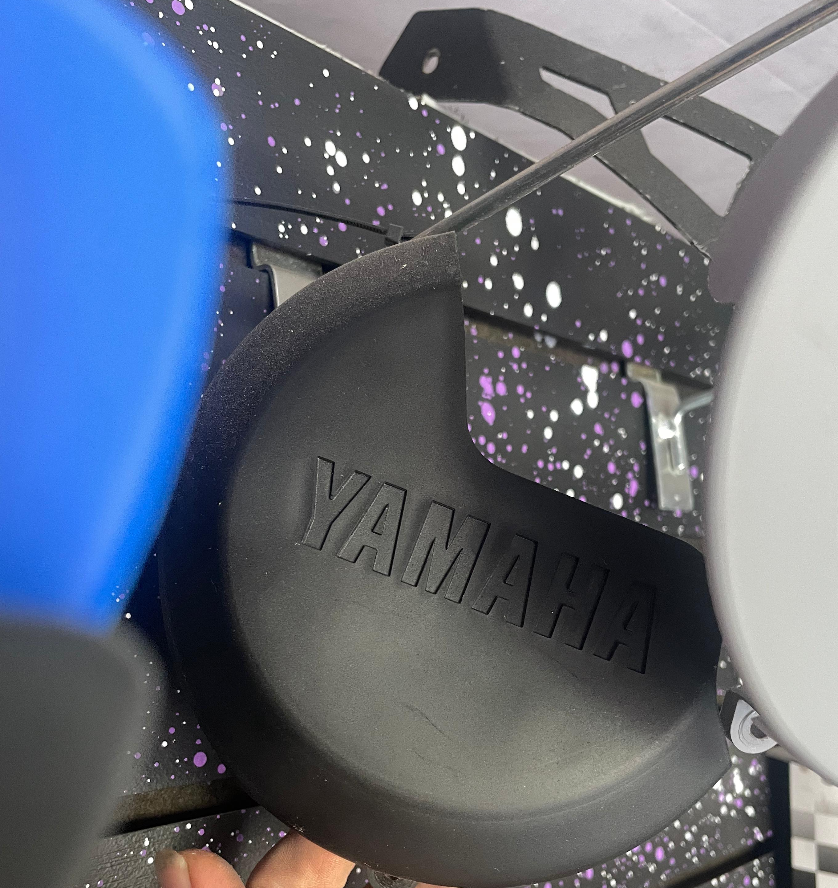 TAPA MOTOR YAMAHA COLOR NEGRO