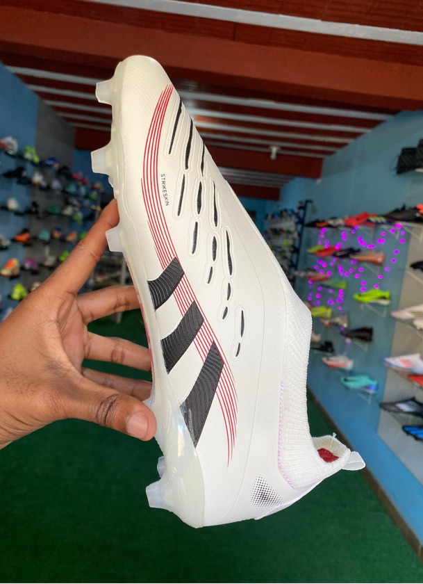 Adidas Predator Fold Hybridtouch - White