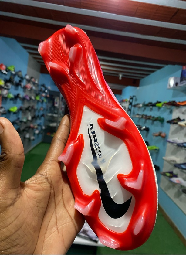 Nike Mercurial Vapor 16 Pro - LV8