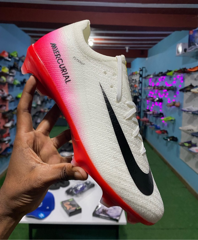 Nike Mercurial Vapor 16 Pro - LV8