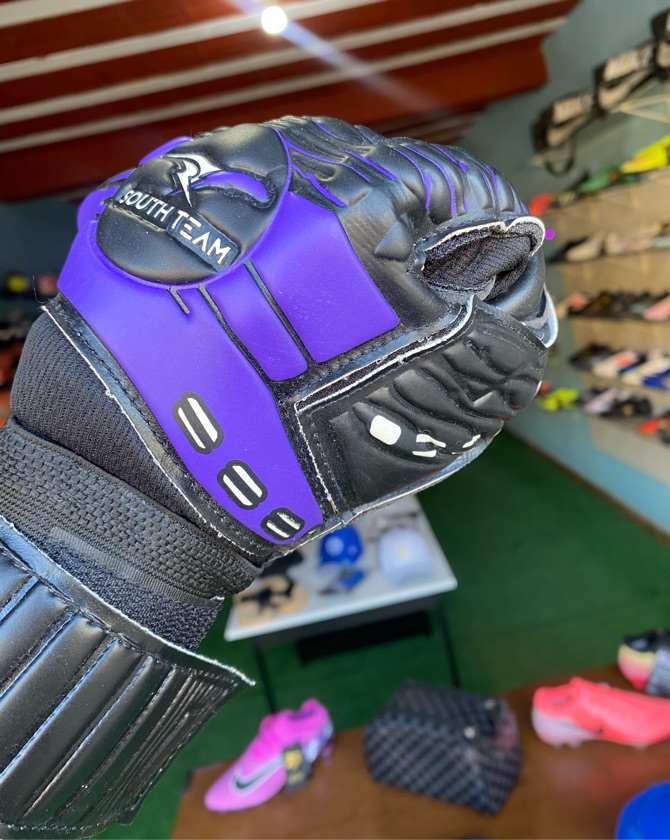 Luva Goleiro South Team - Black
