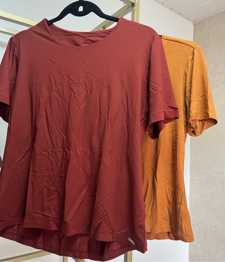 Blusa Giulia malha encorpada algodão c elastano