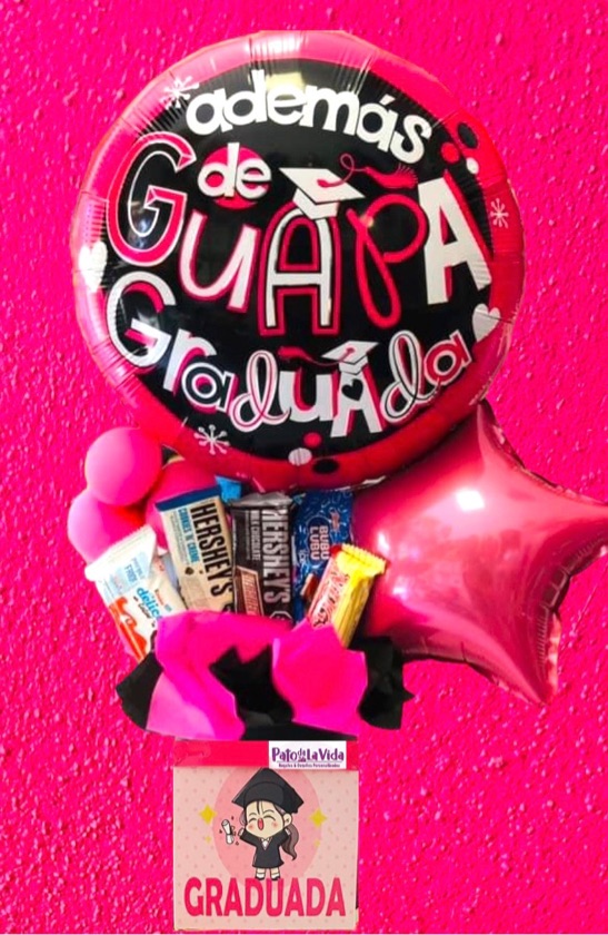 a Arreglo 5 chocolates premium y globos graduacion