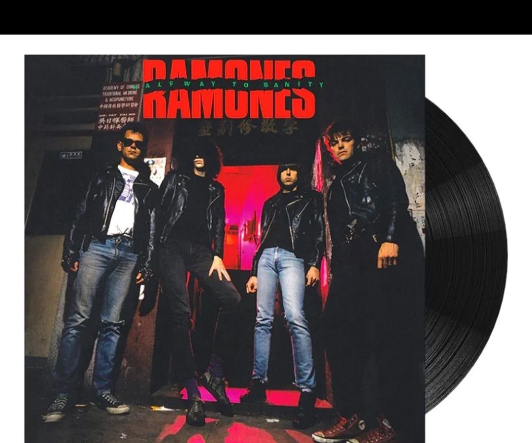Oferta 🔥 🔥 🔥 $30000
Vinilo ramones
Alfway to sanity
Nuevo (nacional)