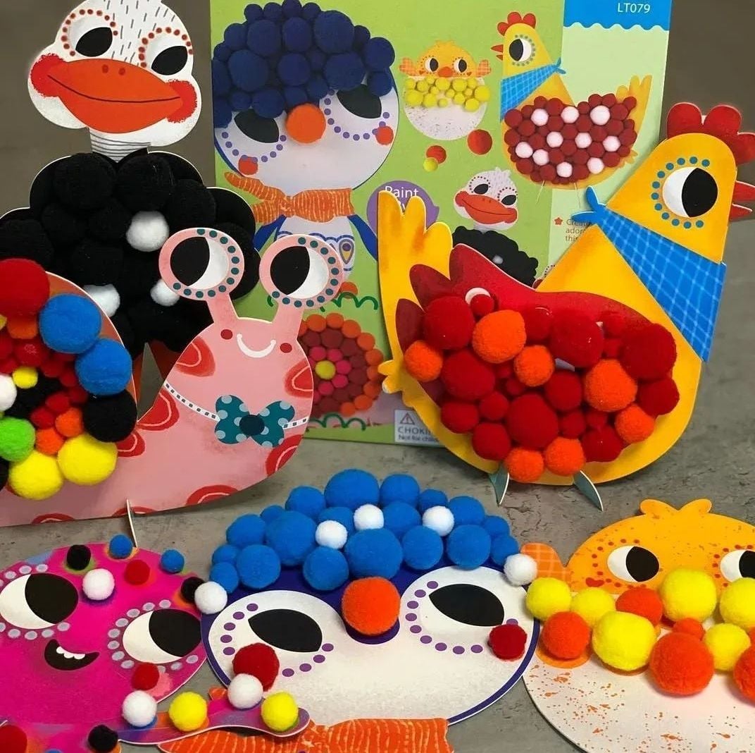 🎨 Kit de Manualidades con Pompones "Character Kit" (233 piezas) 🦚