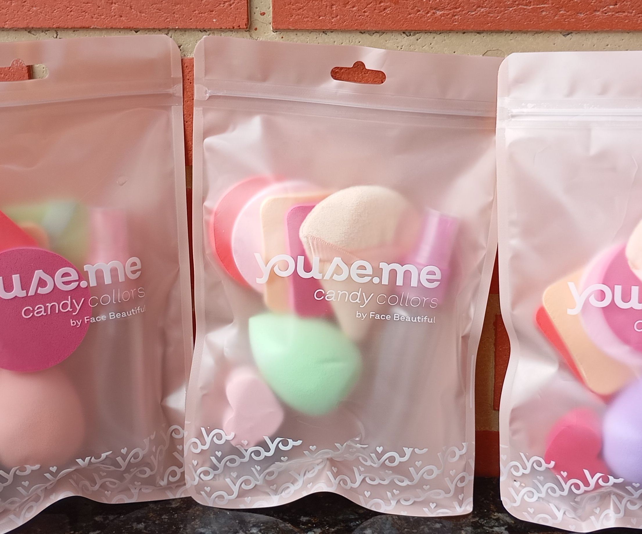 Kit 7 esponjas de Maquiagem e 1 frasco spray Youse.Me Candy Colors