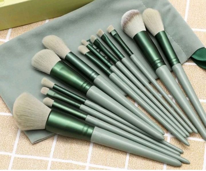 Kit 13 Pincéis Maquiagem Verde