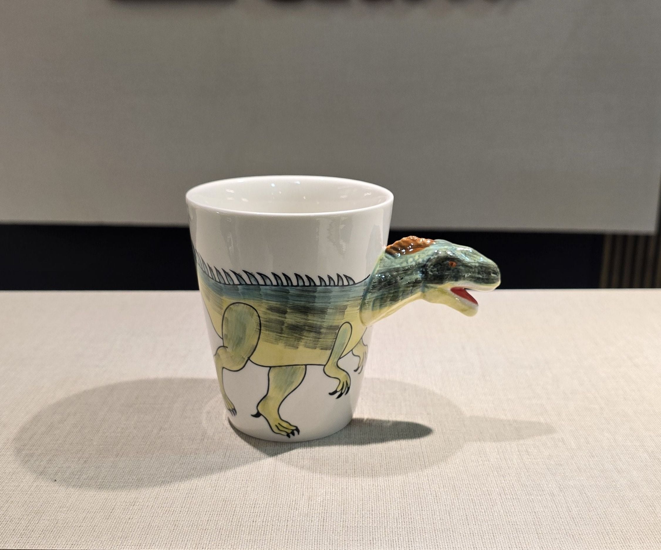 Taza cerámica animales en 3D vista 6
