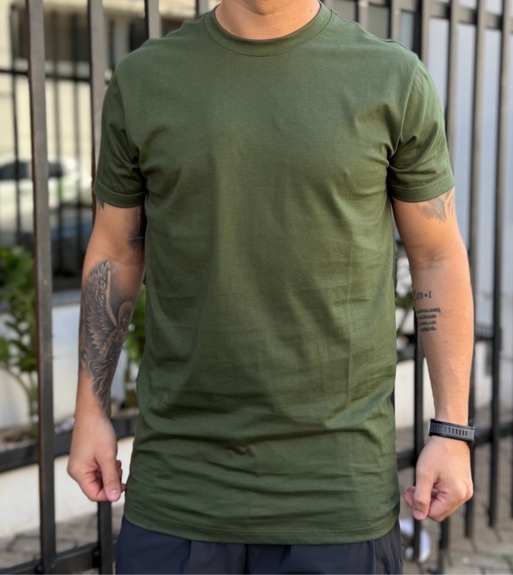 CAMISETA BÁSICA