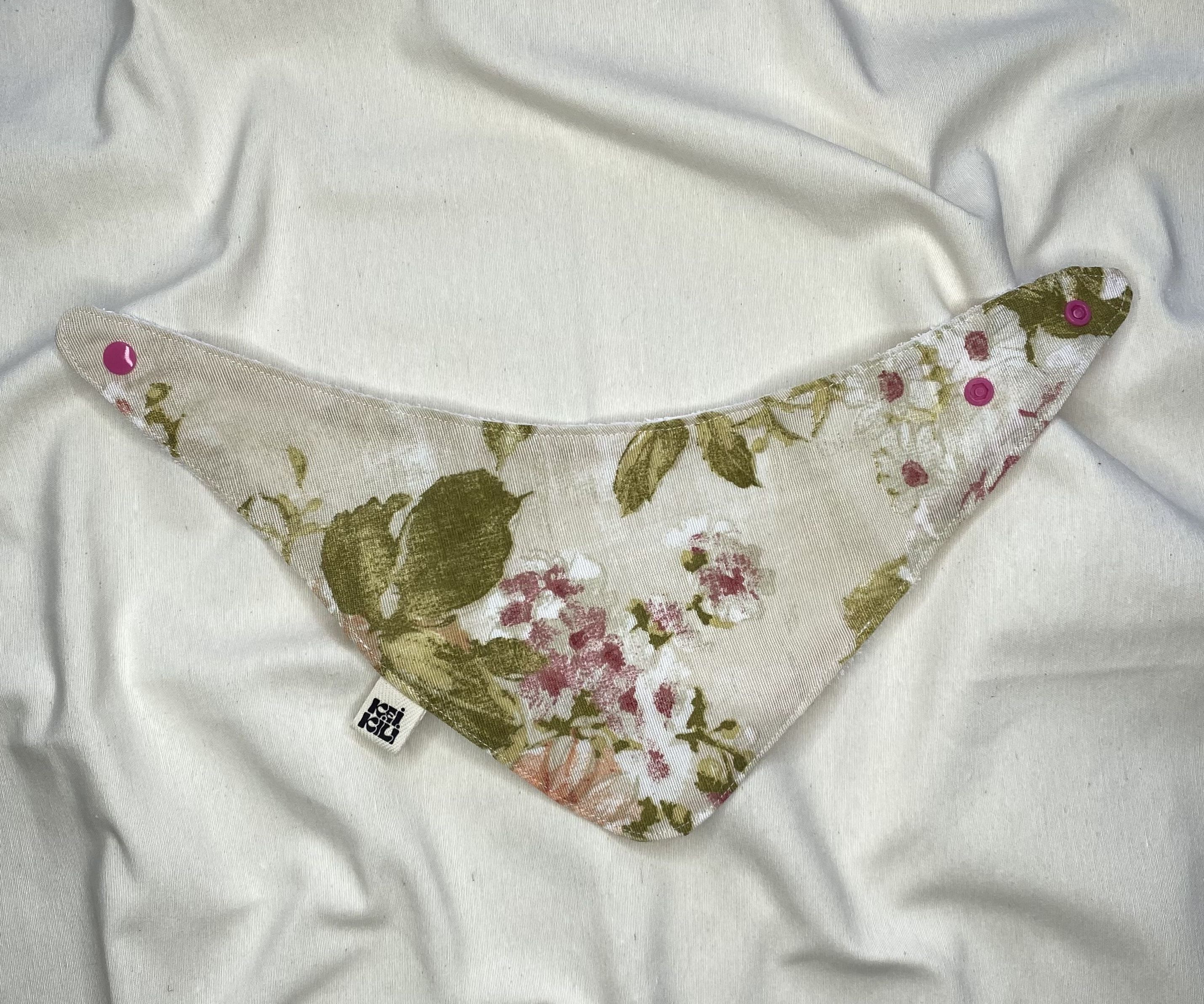 BABERO BANDANA - FLORES
