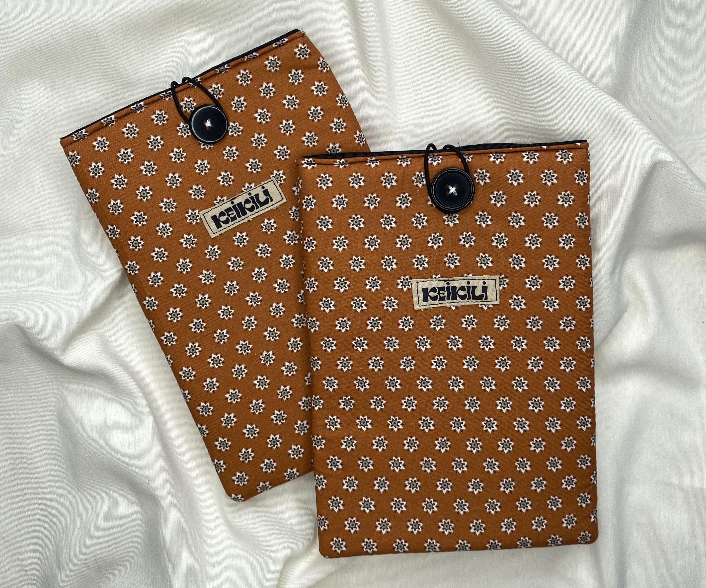 FUNDA PUKE KINDLE - FLORES NARANJAS