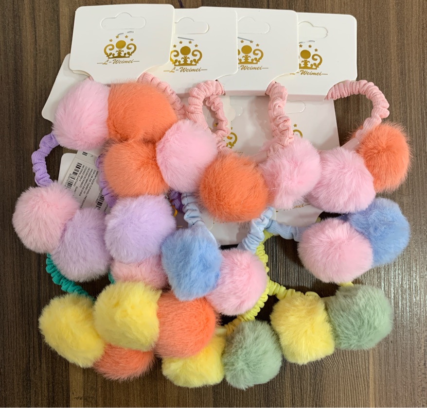 Xuxinha de pompom