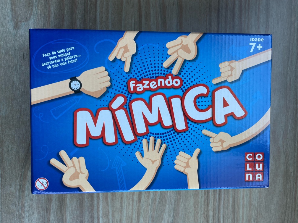 Fazendo mímica