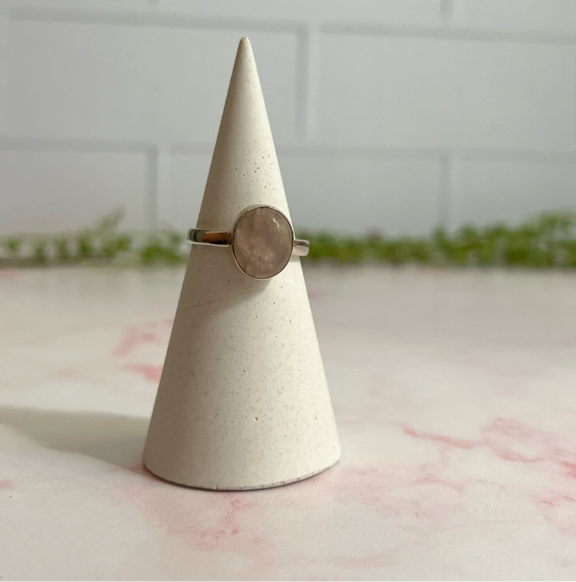 Anillo ROSE en plata 925 y cuarzo rosa