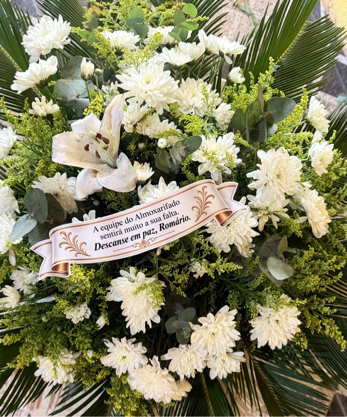 Coroa de flores FĂșnebre (60 a 75 centĂmetros )