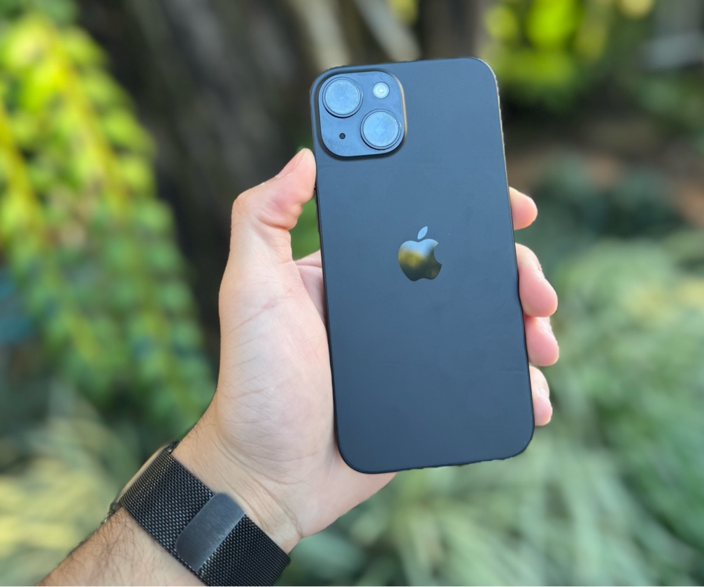 iPhone 15. 128g