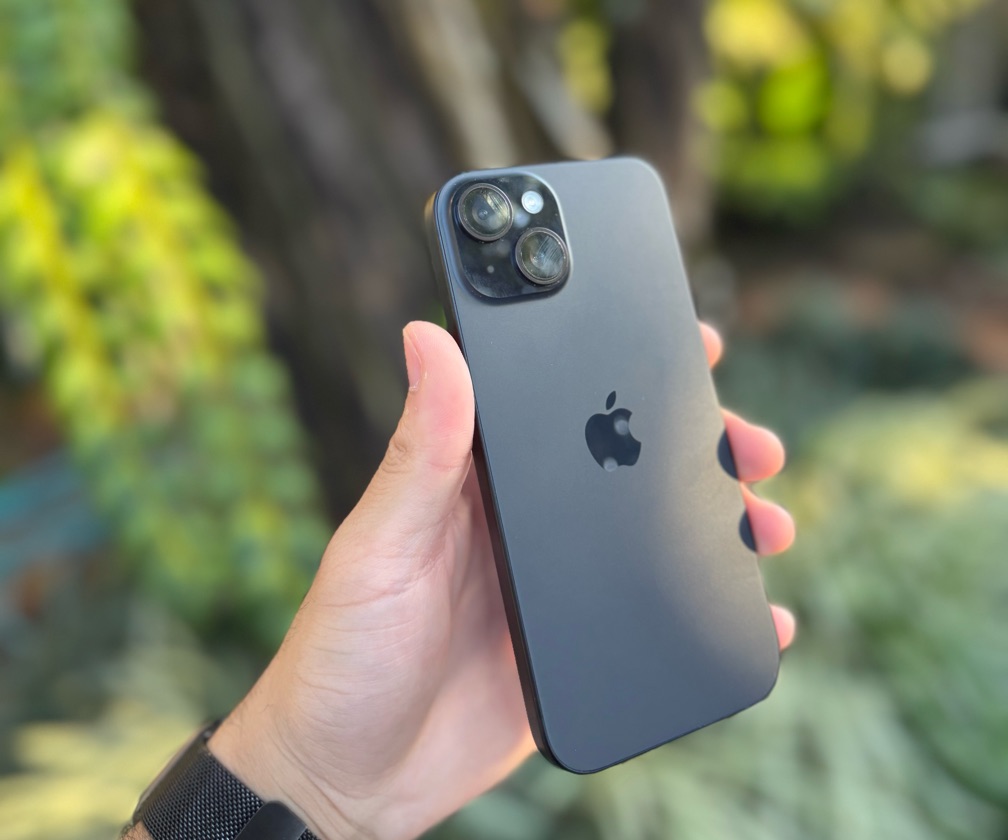 iPhone 15. 128g